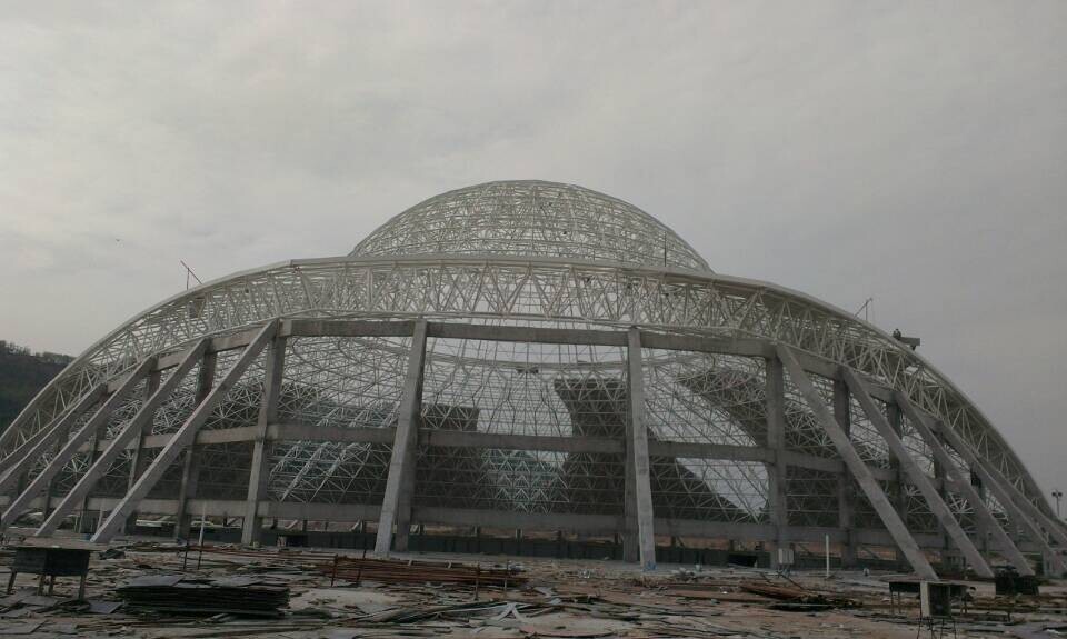 额尔古纳体育场馆网架工程