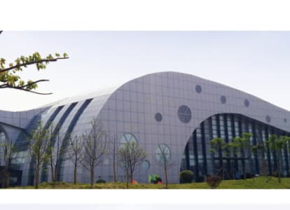 额尔古纳会议中心外景网架工程